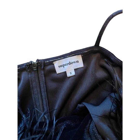 Superdown Erika Feather Mini Dress in Black Velvet Size Small 0578 - Picture 10 of 11